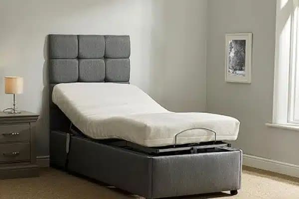 Baymont Adjustable Bed